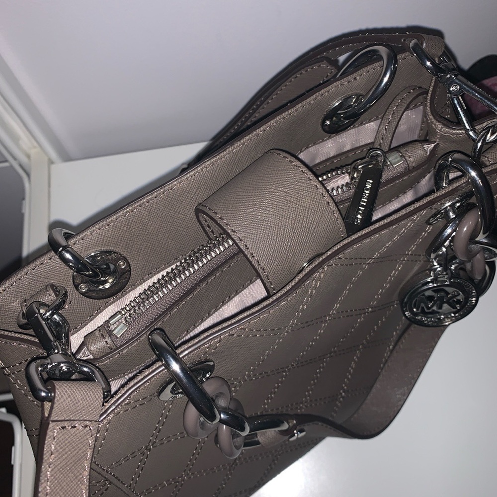 Michael Kors Purse - Picture 2 of 4